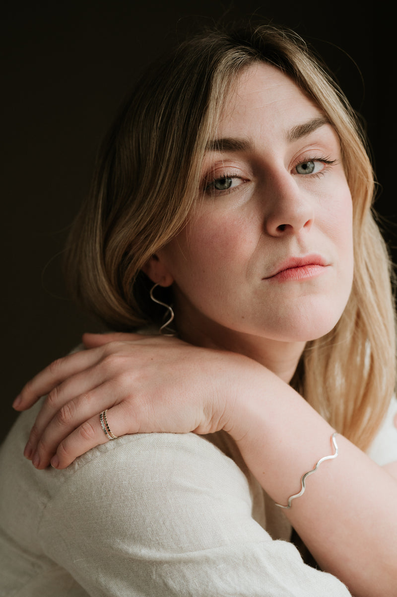 woman wearing 9ct Recycled Gold Beaded Stacking Ring 
