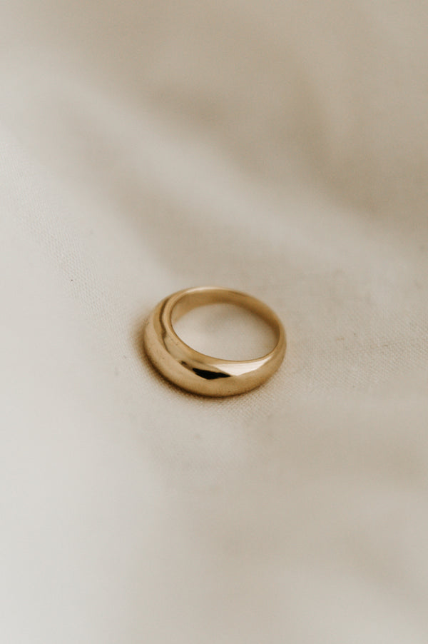 9ct Gold Statement Chunky Fluid Ring